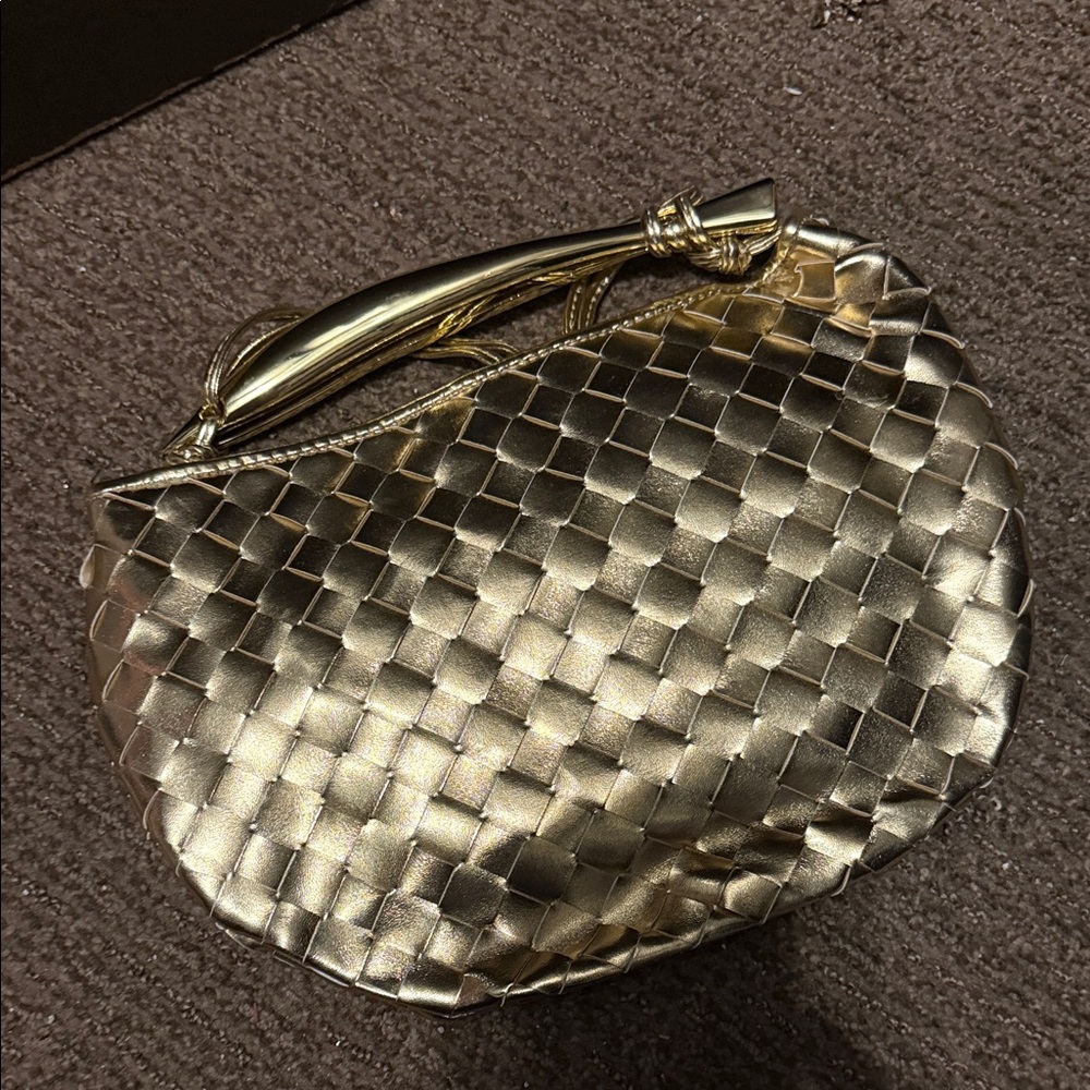 Woven Metallic Gold Wristlet Clutch